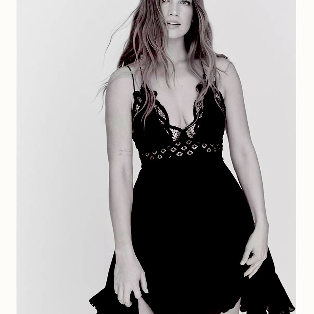 Free People Adella Slip black size M like new!